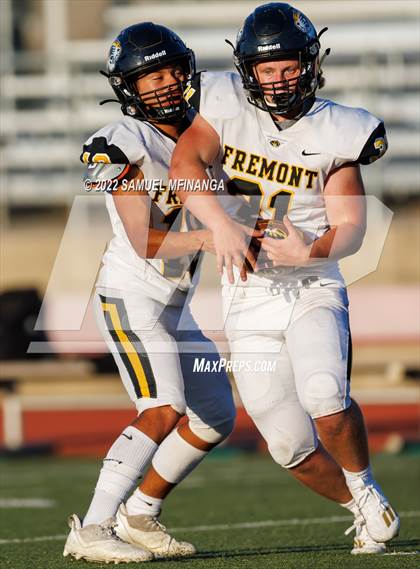 Thumbnail 2 in Fremont vs Lincoln High photogallery.