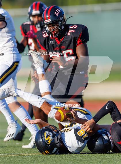 Thumbnail 1 in Fremont vs Lincoln High photogallery.