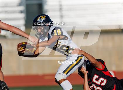 Thumbnail 3 in Fremont vs Lincoln High photogallery.
