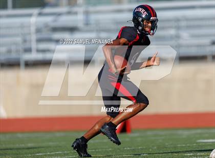 Thumbnail 3 in Fremont vs Lincoln High photogallery.