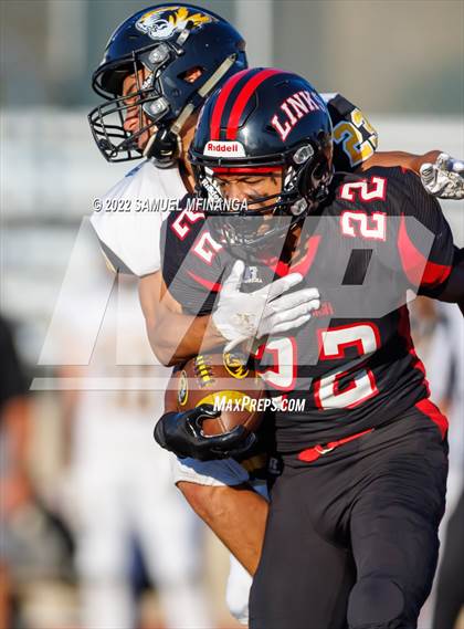 Thumbnail 3 in Fremont vs Lincoln High photogallery.