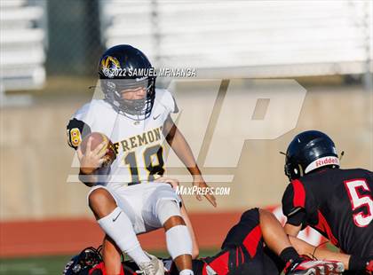 Thumbnail 2 in Fremont vs Lincoln High photogallery.