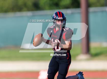 Thumbnail 3 in Fremont vs Lincoln High photogallery.