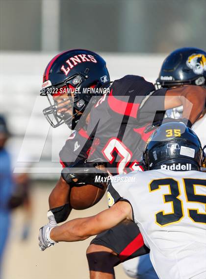 Thumbnail 3 in Fremont vs Lincoln High photogallery.