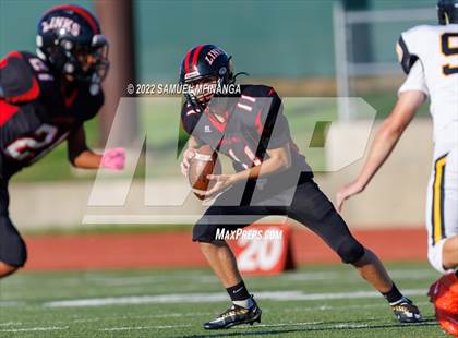Thumbnail 2 in Fremont vs Lincoln High photogallery.