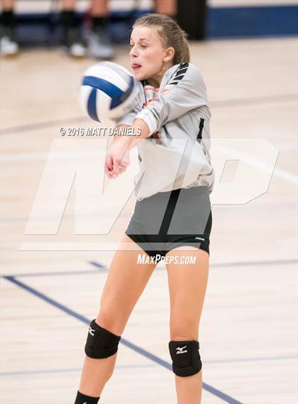 Thumbnail 2 in Lakewood @ Columbine photogallery.