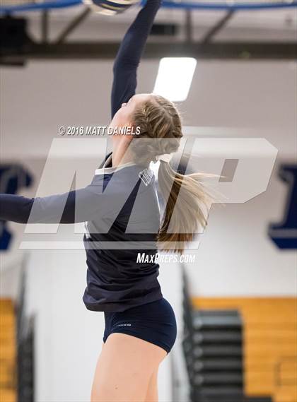 Thumbnail 3 in Lakewood @ Columbine photogallery.