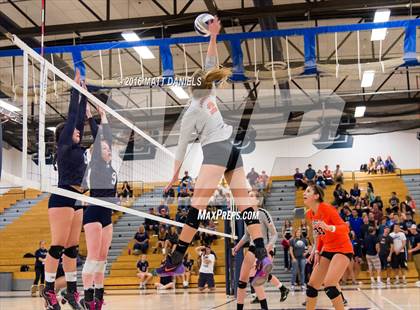 Thumbnail 2 in Lakewood @ Columbine photogallery.