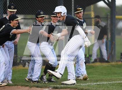 Thumbnail 2 in Holy Ghost Prep vs. Neumann-Goretti photogallery.