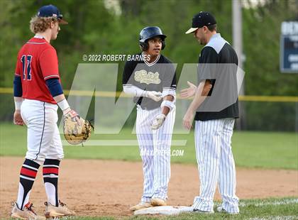 Thumbnail 3 in Holy Ghost Prep vs. Neumann-Goretti photogallery.