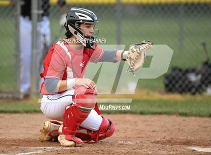Thumbnail 3 in Holy Ghost Prep vs. Neumann-Goretti photogallery.