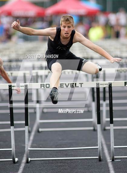 Thumbnail 3 in Randall Hess Invitational photogallery.