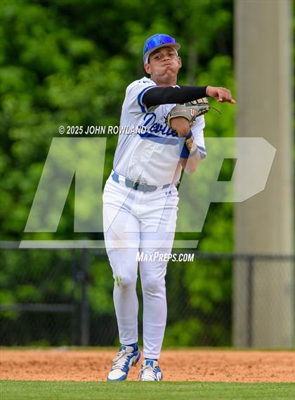 Thumbnail 3 in Hardin County vs. White House (AAA Sectional) photogallery.