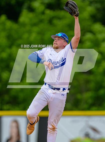 Thumbnail 3 in Hardin County vs. White House (AAA Sectional) photogallery.