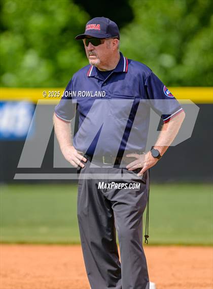 Thumbnail 2 in Hardin County vs. White House (AAA Sectional) photogallery.