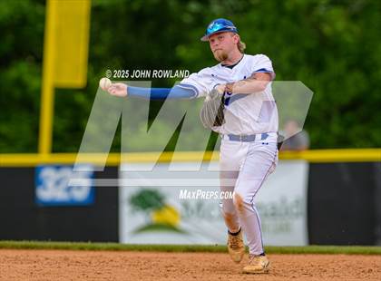 Thumbnail 2 in Hardin County vs. White House (AAA Sectional) photogallery.