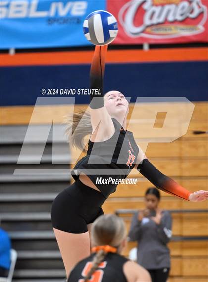 Thumbnail 2 in Vacaville vs. Christian Brothers (CIF SJS D2 Final) photogallery.