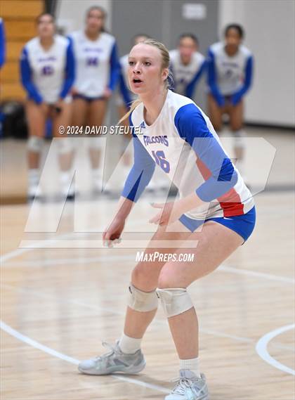 Thumbnail 1 in Vacaville vs. Christian Brothers (CIF SJS D2 Final) photogallery.