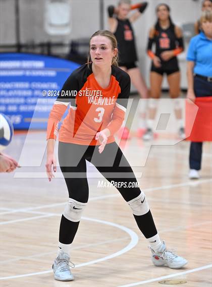 Thumbnail 3 in Vacaville vs. Christian Brothers (CIF SJS D2 Final) photogallery.