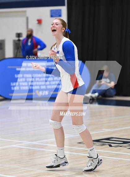 Thumbnail 3 in Vacaville vs. Christian Brothers (CIF SJS D2 Final) photogallery.