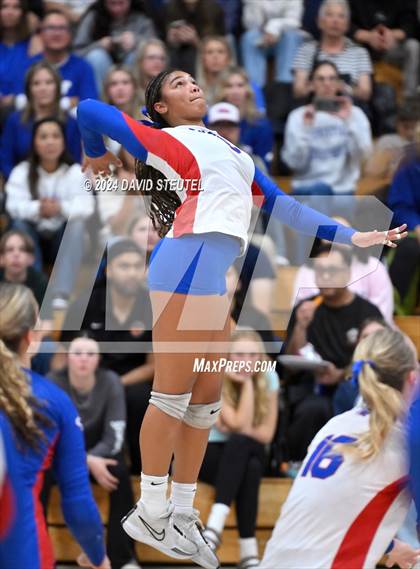 Thumbnail 2 in Vacaville vs. Christian Brothers (CIF SJS D2 Final) photogallery.