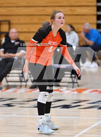 Thumbnail 1 in Vacaville vs. Christian Brothers (CIF SJS D2 Final) photogallery.
