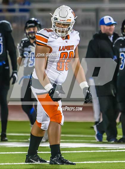 Thumbnail 3 in Friendswood vs. La Porte photogallery.