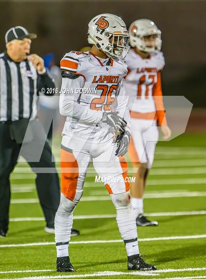 Thumbnail 1 in Friendswood vs. La Porte photogallery.
