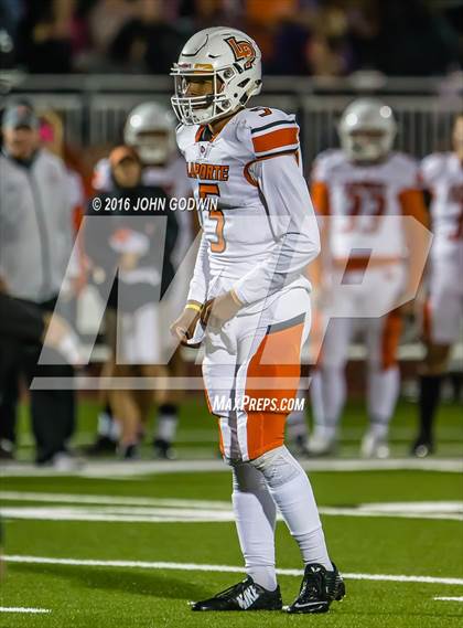 Thumbnail 1 in Friendswood vs. La Porte photogallery.