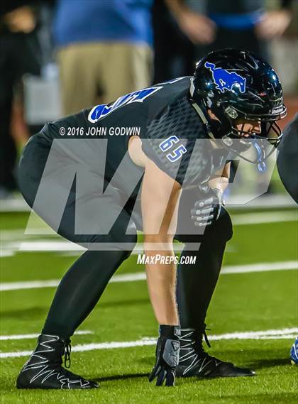 Thumbnail 2 in Friendswood vs. La Porte photogallery.