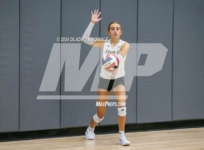 Thumbnail 2 in Kaufman vs. Farmersville photogallery.