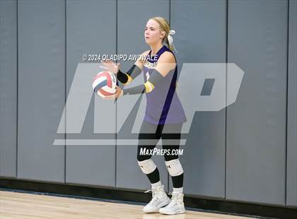 Thumbnail 2 in Kaufman vs. Farmersville photogallery.