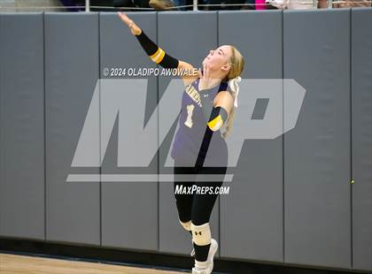 Thumbnail 3 in Kaufman vs. Farmersville photogallery.