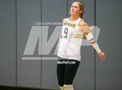Thumbnail 1 in Kaufman vs. Farmersville photogallery.