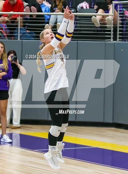 Thumbnail 3 in Kaufman vs. Farmersville photogallery.