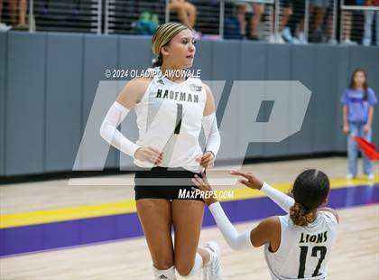 Thumbnail 3 in Kaufman vs. Farmersville photogallery.