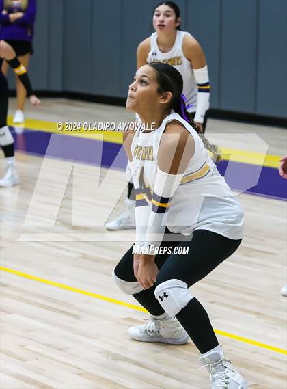 Thumbnail 2 in Kaufman vs. Farmersville photogallery.