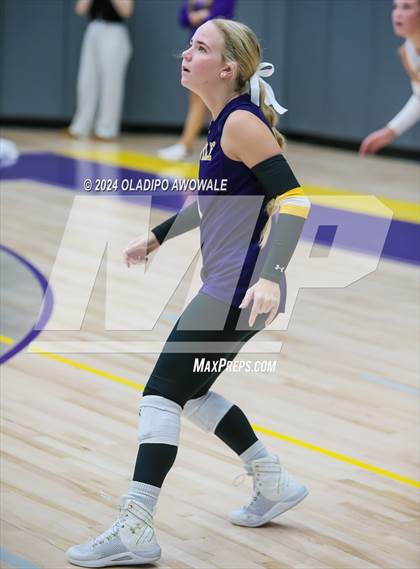 Thumbnail 2 in Kaufman vs. Farmersville photogallery.