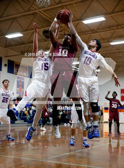 Thumbnail 1 in Maplesville vs Verbena (Chilton County Tournament) photogallery.