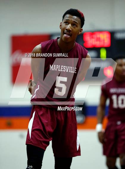 Thumbnail 1 in Maplesville vs Verbena (Chilton County Tournament) photogallery.