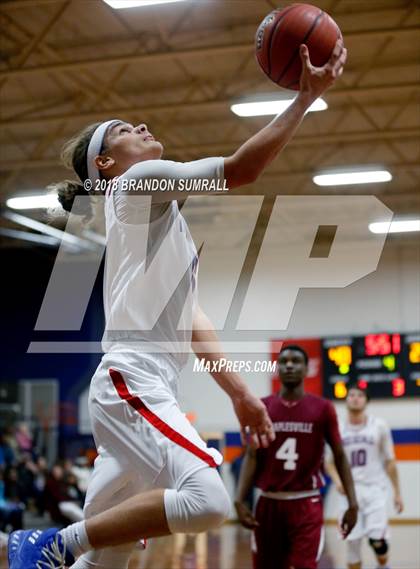 Thumbnail 3 in Maplesville vs Verbena (Chilton County Tournament) photogallery.