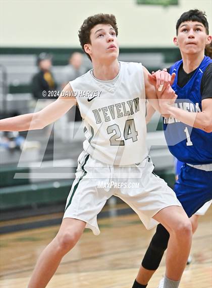 Thumbnail 3 in Alameda vs D'Evelyn photogallery.