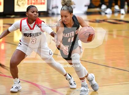 Thumbnail 1 in Mater Dei @ Centennial (CIF SS Open DIV Championship Final) photogallery.