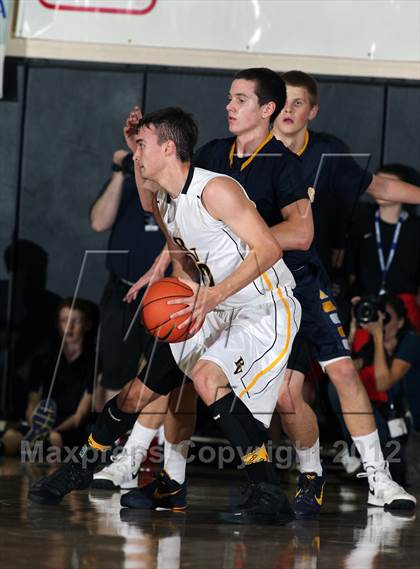 Thumbnail 3 in Bishop Verot vs. St. Thomas Aquinas (City of Palms Classic) photogallery.