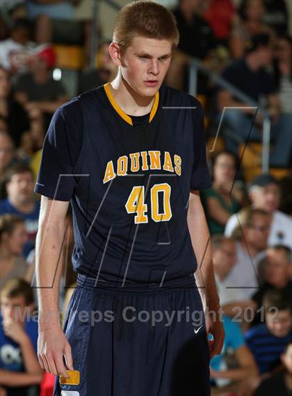 Thumbnail 1 in Bishop Verot vs. St. Thomas Aquinas (City of Palms Classic) photogallery.
