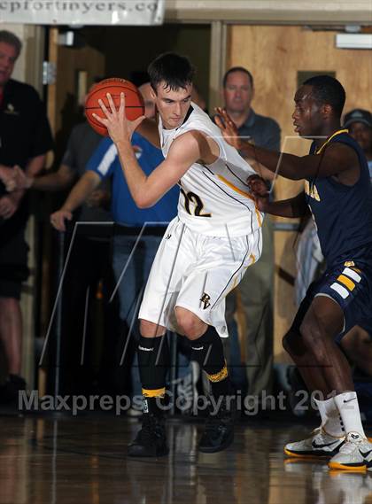 Thumbnail 1 in Bishop Verot vs. St. Thomas Aquinas (City of Palms Classic) photogallery.