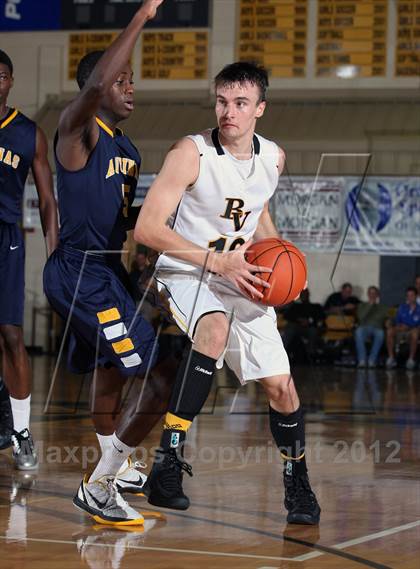 Thumbnail 1 in Bishop Verot vs. St. Thomas Aquinas (City of Palms Classic) photogallery.