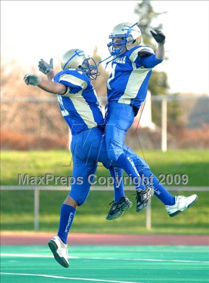 Thumbnail 2 in Liberty vs. Ellenville (Section 9 Class C Final) photogallery.