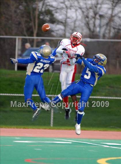 Thumbnail 3 in Liberty vs. Ellenville (Section 9 Class C Final) photogallery.