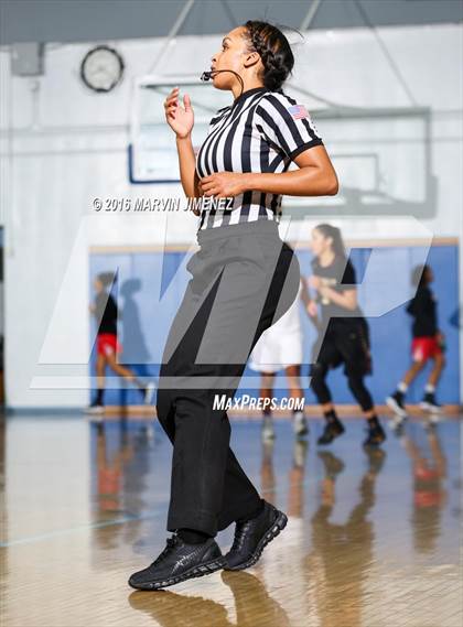 Thumbnail 3 in Alemany vs. Valencia photogallery.